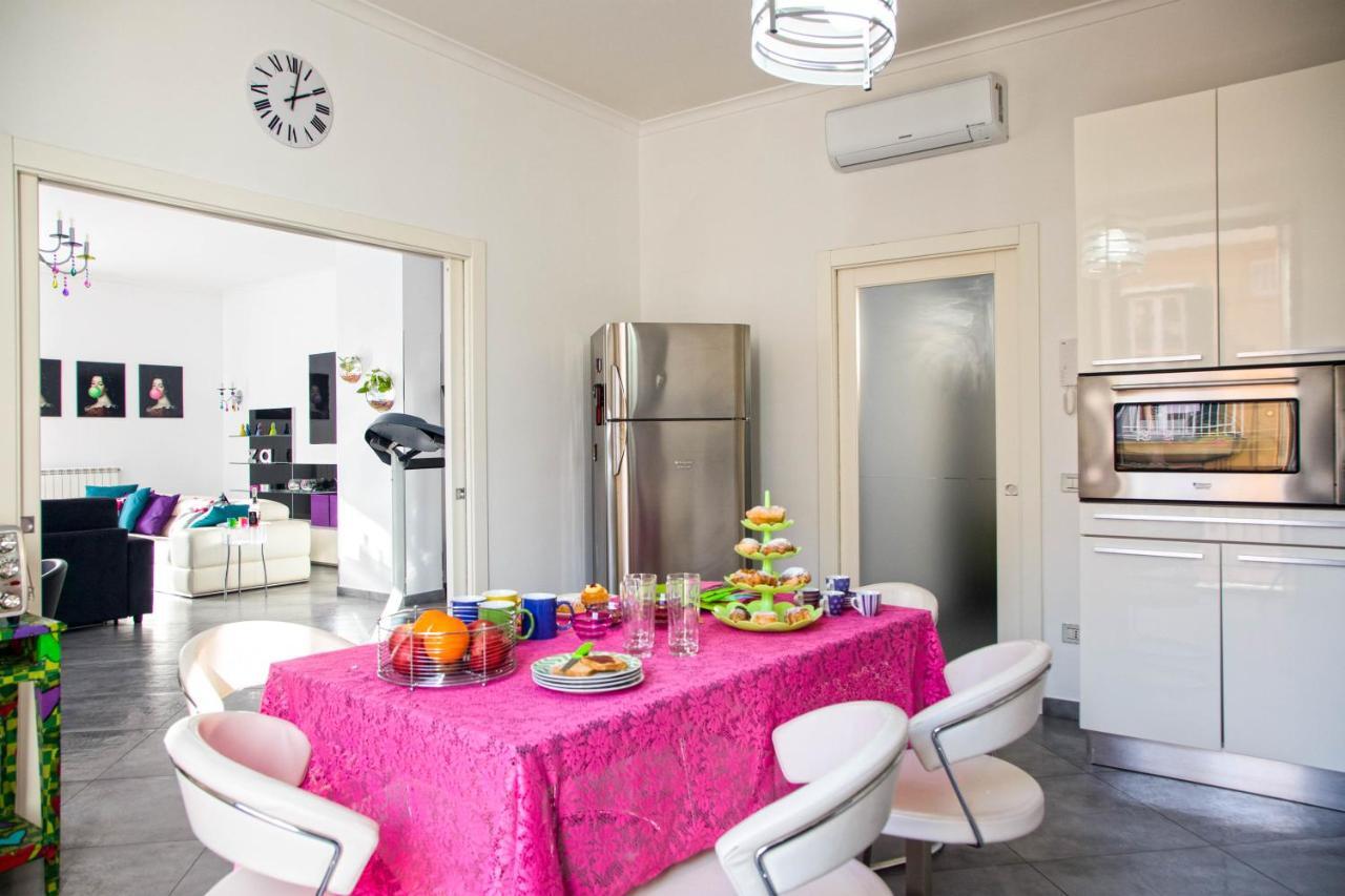 Ferdinando Arthouse Oversized Modern Apartment - By Gocce Team Неаполь Екстер'єр фото