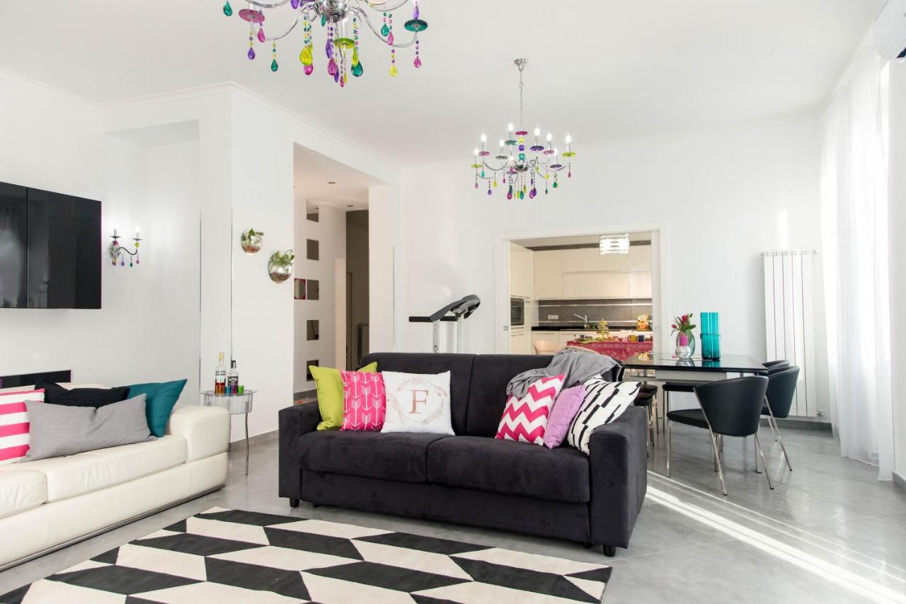 Ferdinando Arthouse Oversized Modern Apartment - By Gocce Team Неаполь Екстер'єр фото
